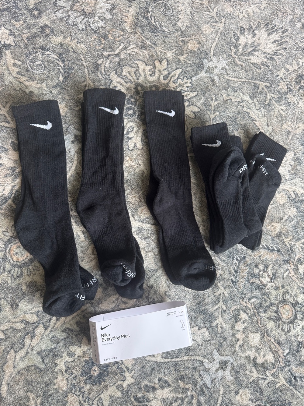 Nike Everyday Plus Cotton Cushioned Crew Socks - 6 Pair